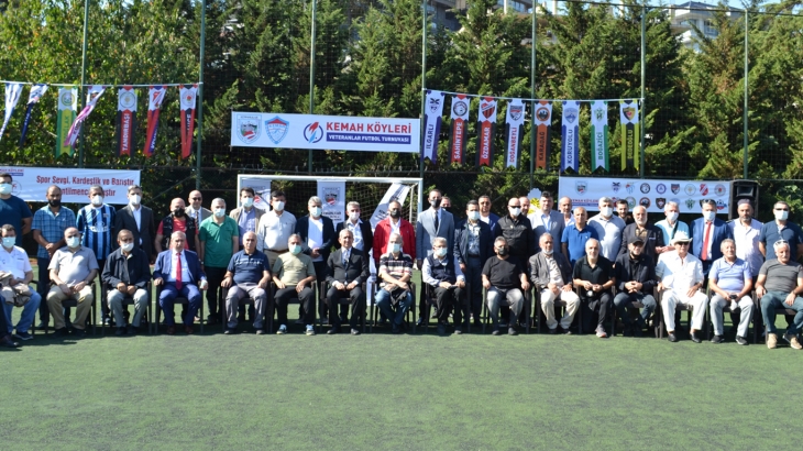 Kemahlılar Derneği Veteranlar Futbol Turnuvasından Görkemli Açılış 